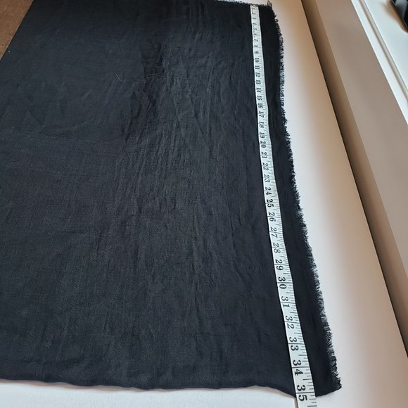 Tahari Lightweight Wrap/Scarf Black - Picture 6 of 7